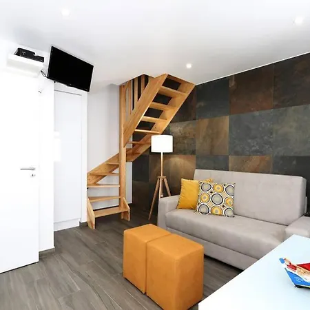 T1-home5